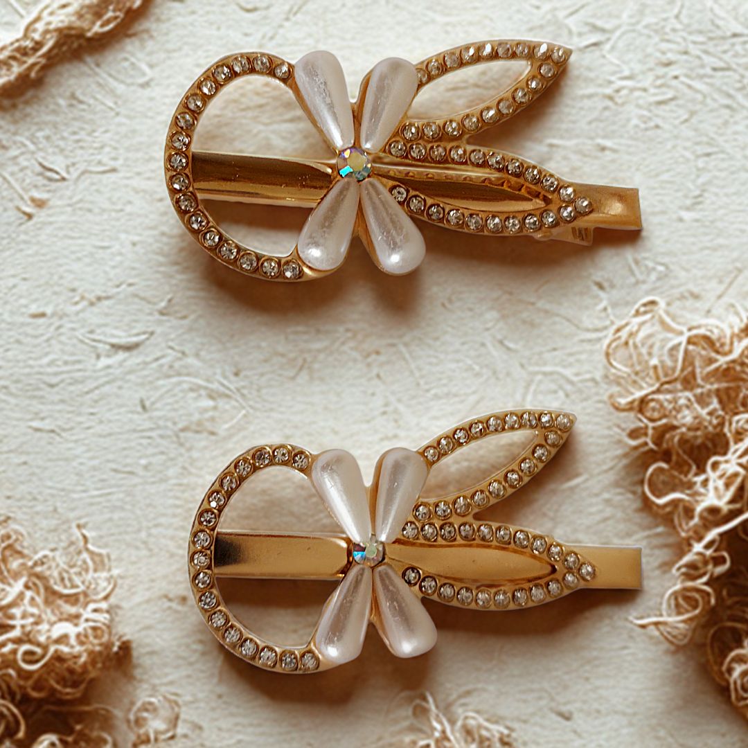 Golden Bow Charm Clip