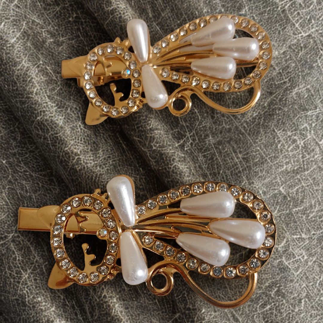 Golden Flower Bloom Clip